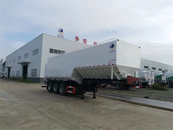 60方半掛飼料車