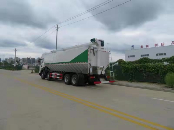 44方22噸飼料車-東風天龍